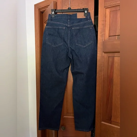 Madewell | The Perfect Vintage Straight Jean - Picture 2 of 5